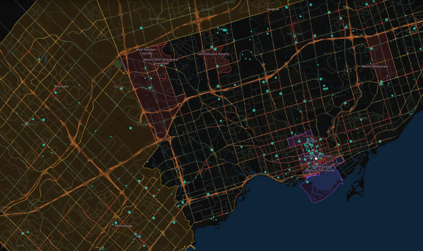 Toronto in Takt: downtown by the lake, North York and the cities around it in the dark demand map